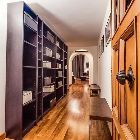 1 Bedroom Flat Via Catone * Rom