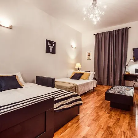 1 Bedroom Flat Via Catone Rom