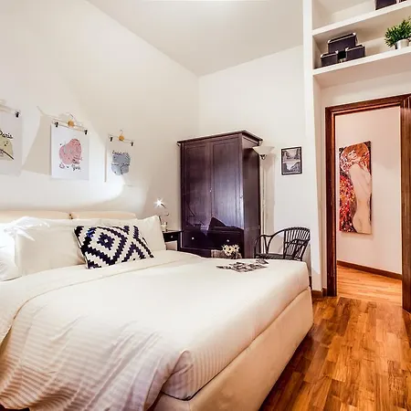 1 Bedroom Flat Via Catone